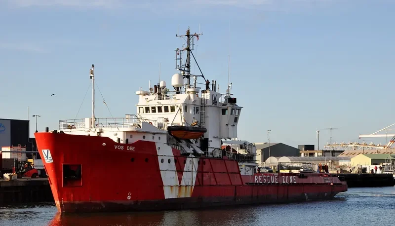 VOS DEE Offshore Vessel IMO 7396563 photo 6