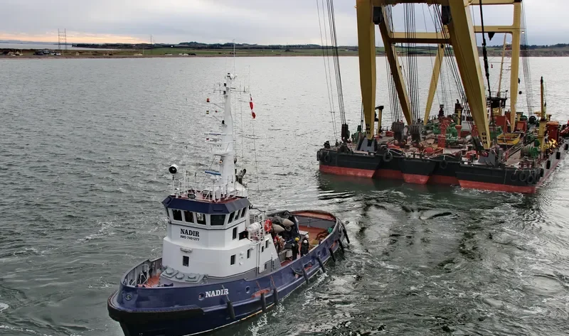 NADIR Tug Boat IMO 7401277 photo 3