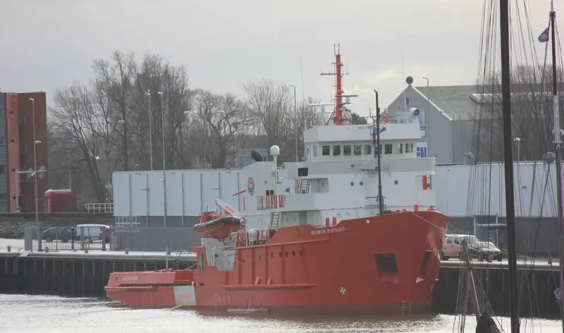 GLOMAR PATRIOT Offshore Vessel IMO 7404176 photo 2