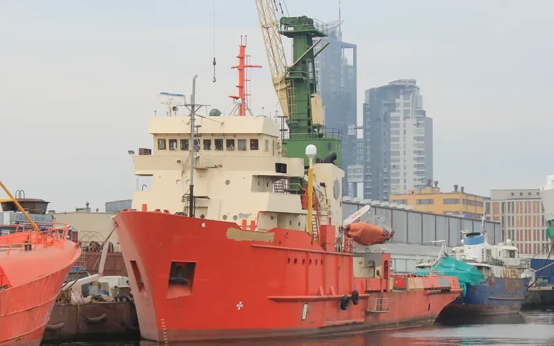 GLOMAR PATRIOT Offshore Vessel IMO 7404176 photo 4
