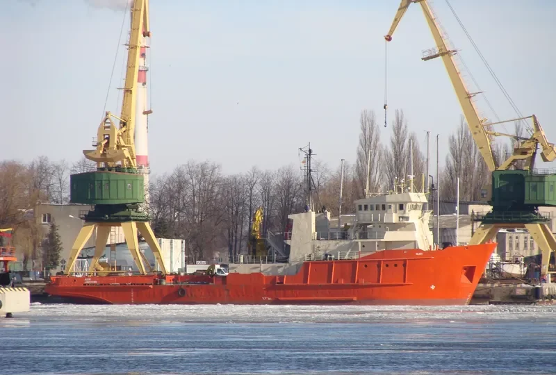 GLOMAR PATRIOT Offshore Vessel IMO 7404176 photo 10