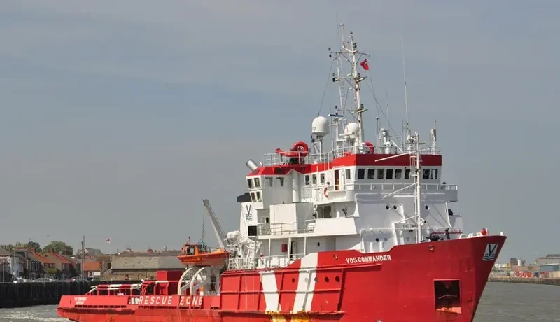 VOS COMMANDER Offshore Vessel IMO 7404188 photo 9