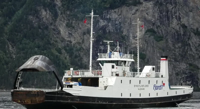 SYKKYLVSFJORD Ro-Ro IMO 7405924 photo 2