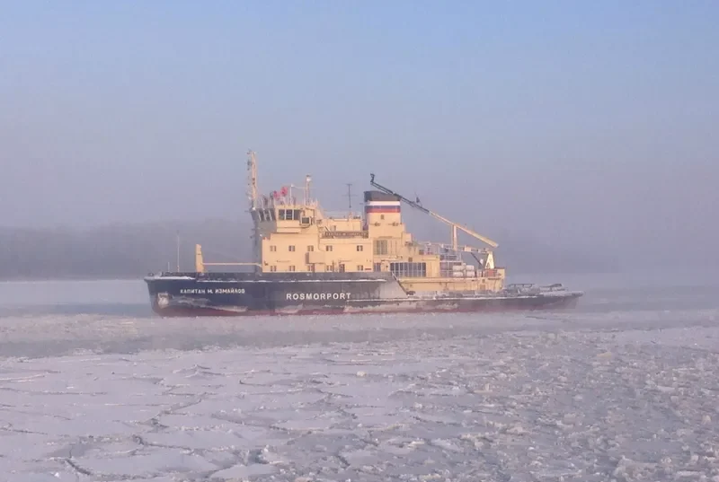 KAPITAN M.IZMAYLOV General Cargo IMO 7406318 photo 3