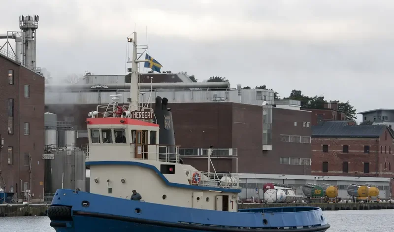 HERBERT Tug Boat IMO 7407556 photo 9