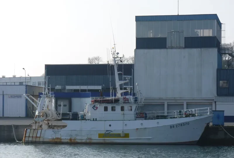 GWEN DREZ Fishing Vessel IMO 7410395 photo 6