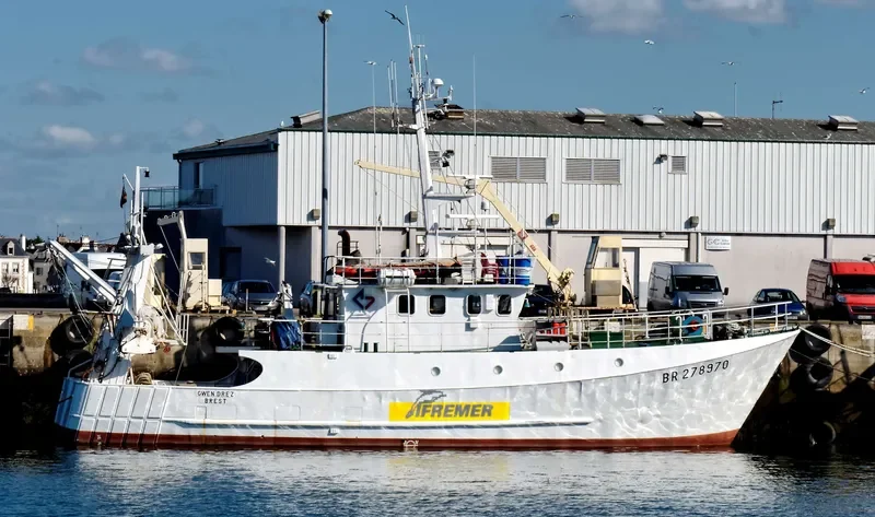 GWEN DREZ Fishing Vessel IMO 7410395 photo 7