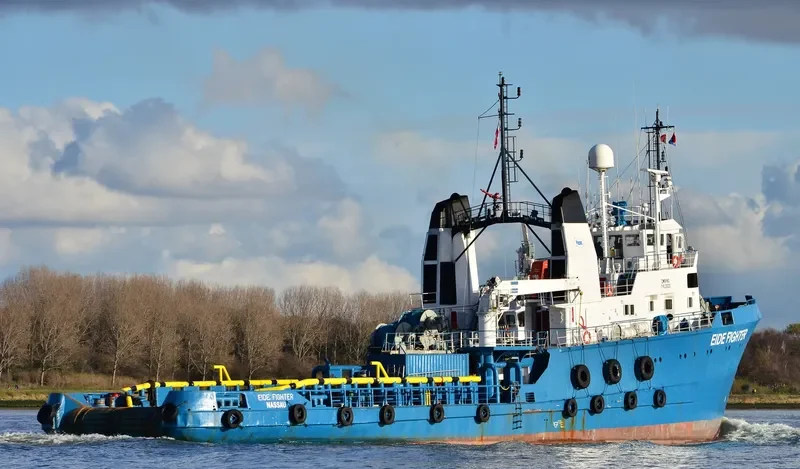 EIDE FIGHTER Offshore Vessel IMO 7412020 photo 3