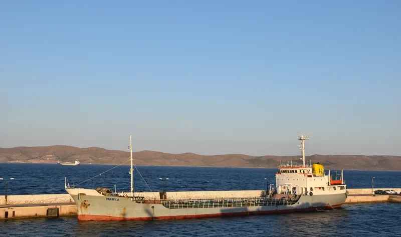 MARIA Tanker IMO 7412379 photo 2