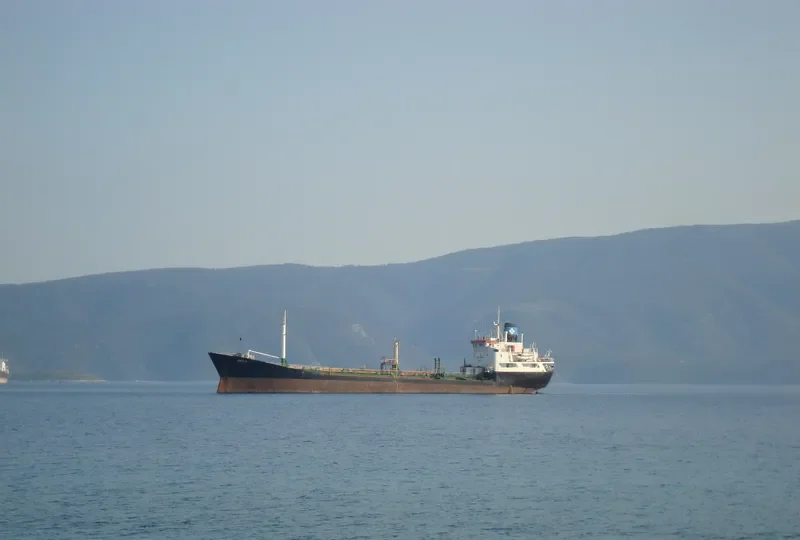 AMALIA Tanker IMO 7417496 photo 5