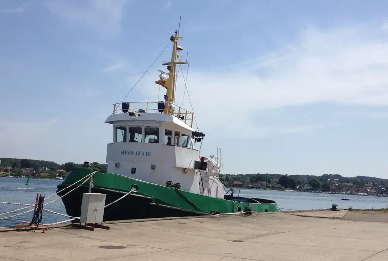 STEVNS GUARD Tug Boat IMO 7418335 photo 2