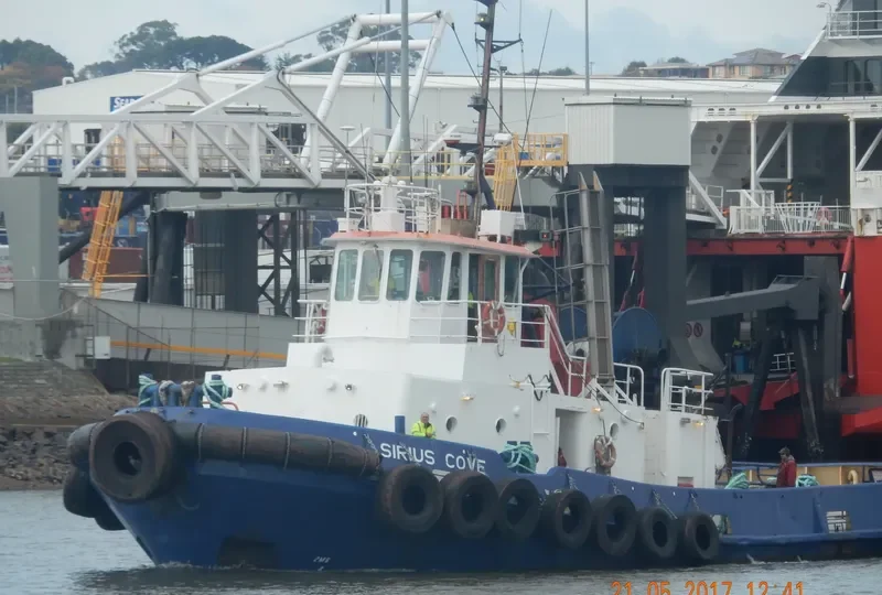 SIRIUS COVE Tug Boat IMO 7418933 photo 4