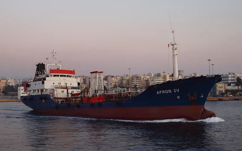BLUEFOSS Tanker IMO 7419042 photo 4