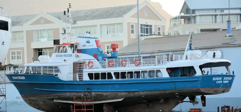 SUSAN KRUGER Passenger Ship IMO 7421045 photo 4