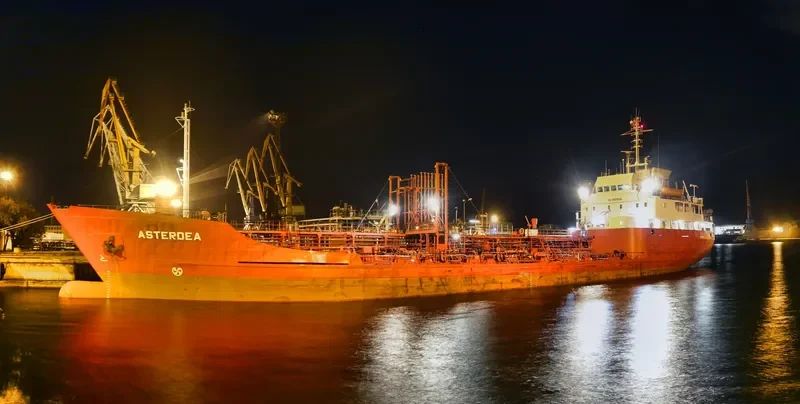 ASTERDEA Tanker IMO 7421863 photo 4