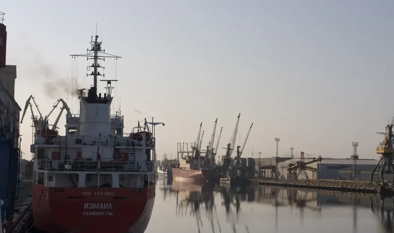 ASTERDEA Tanker IMO 7421863 photo 10