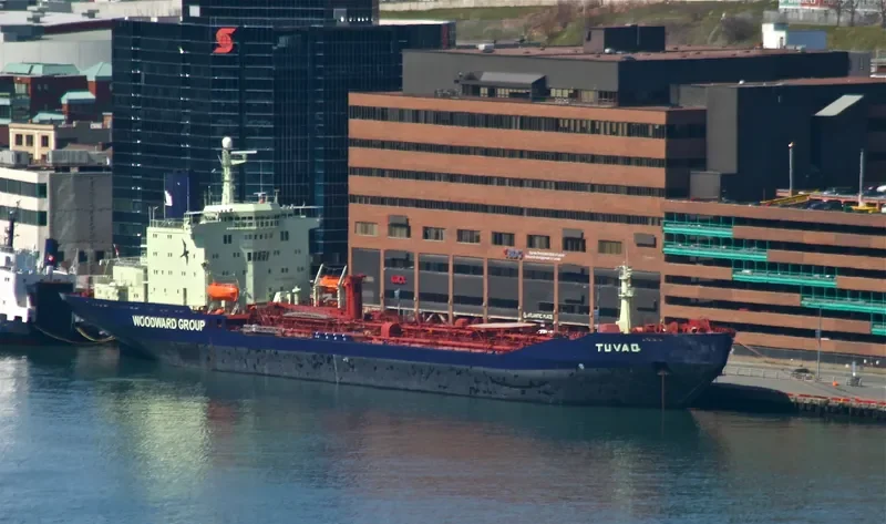 TUVAQ Tanker IMO 7421966 photo 7