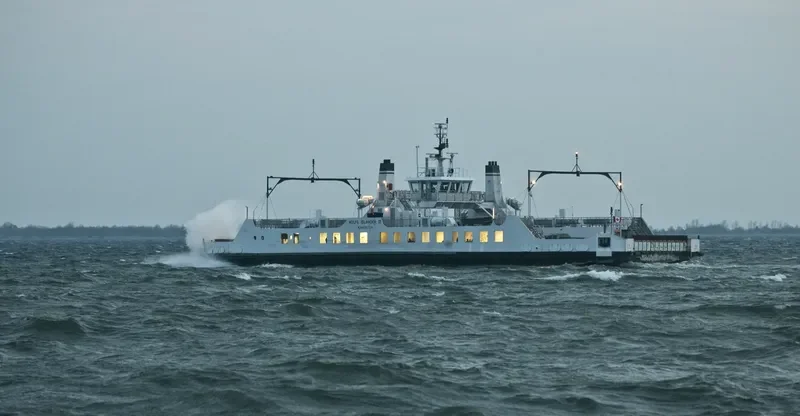 WOLFE ISLANDER III Ro-Ro IMO 7423079 photo 4