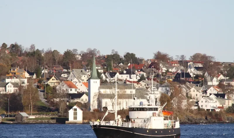 STO KURS Fishing Vessel IMO 7425211 photo 3