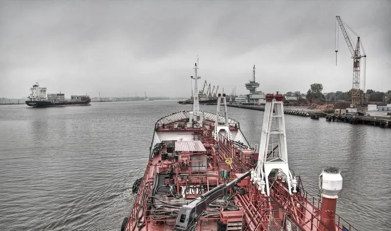 GRUMANT Tanker IMO 7427659 photo 3