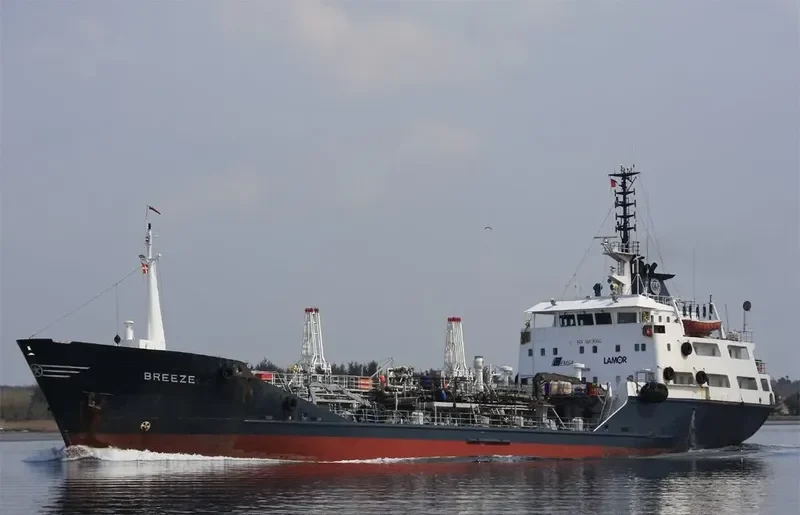 GRUMANT Tanker IMO 7427659 photo 10