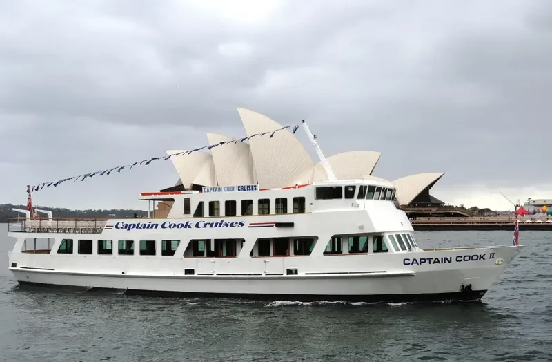 CAPTAIN COOK II Passenger Ship IMO 7431272