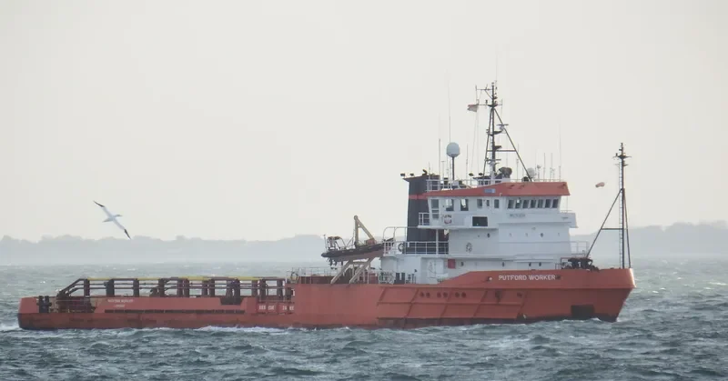 PUTFORD WORKER Offshore Supply Vessel IMO 7432094 photo 5