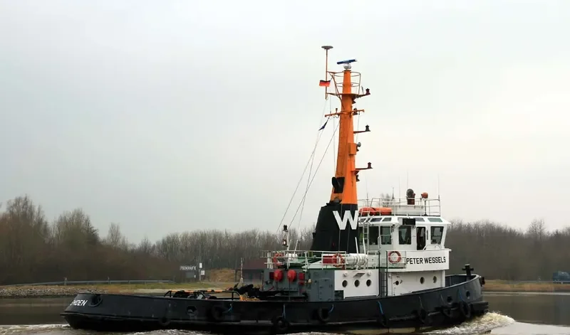 BRAGE Tug Boat IMO 7434054 photo 4