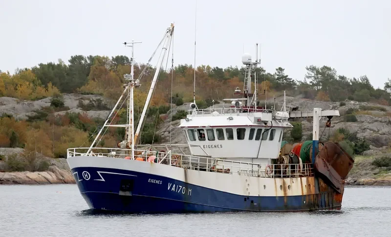EIGENES Fishing Vessel IMO 7434652 photo 8
