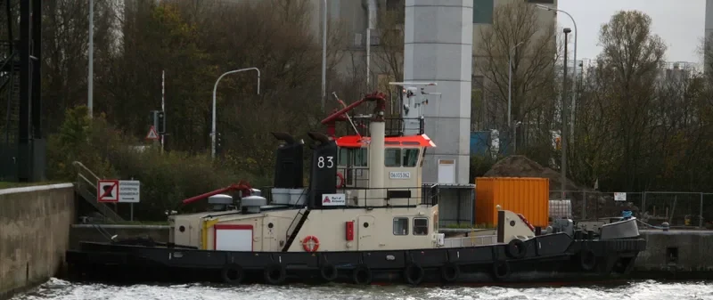 83 Tug Boat IMO 7505152 photo 3