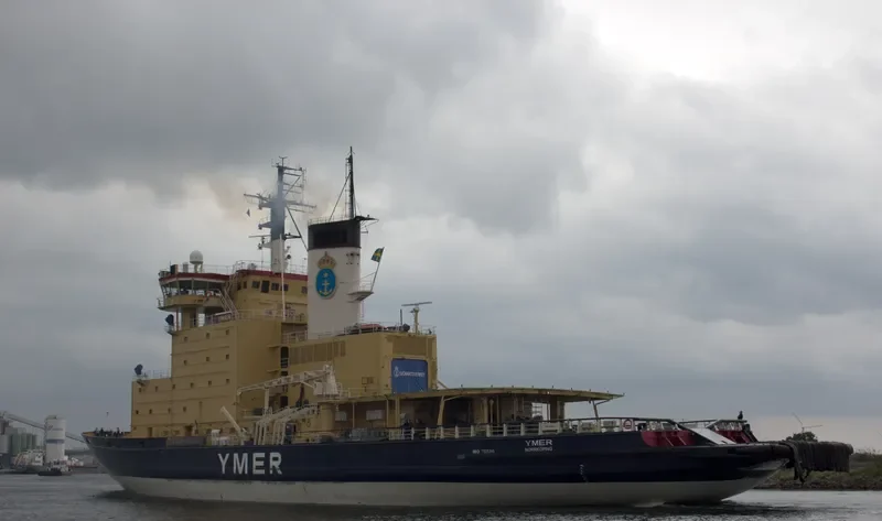 YMER General Cargo IMO 7505346 photo 6