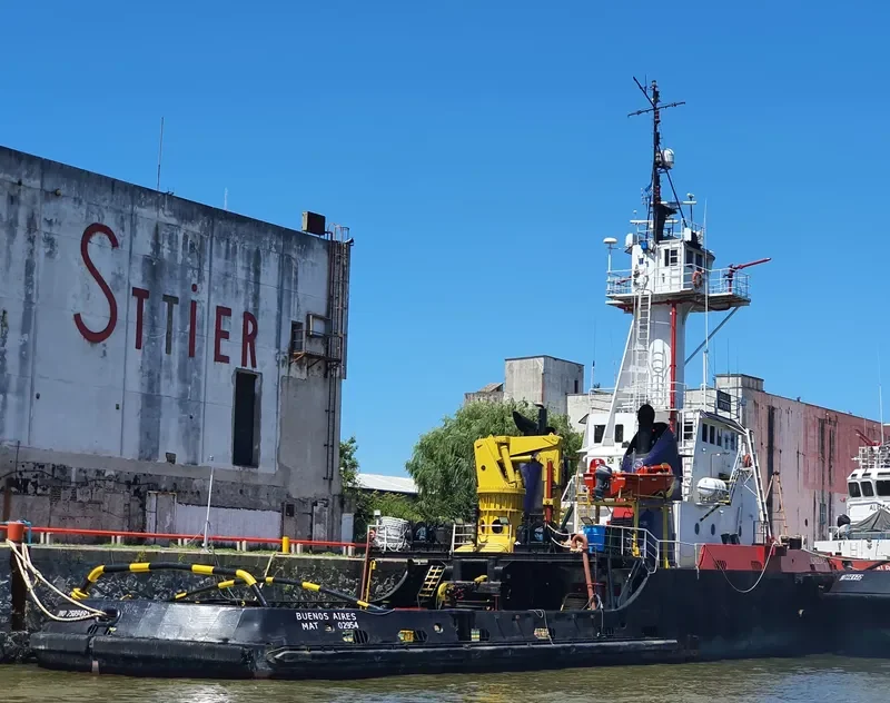CANDELA S Tug Boat IMO 7509495 photo 9