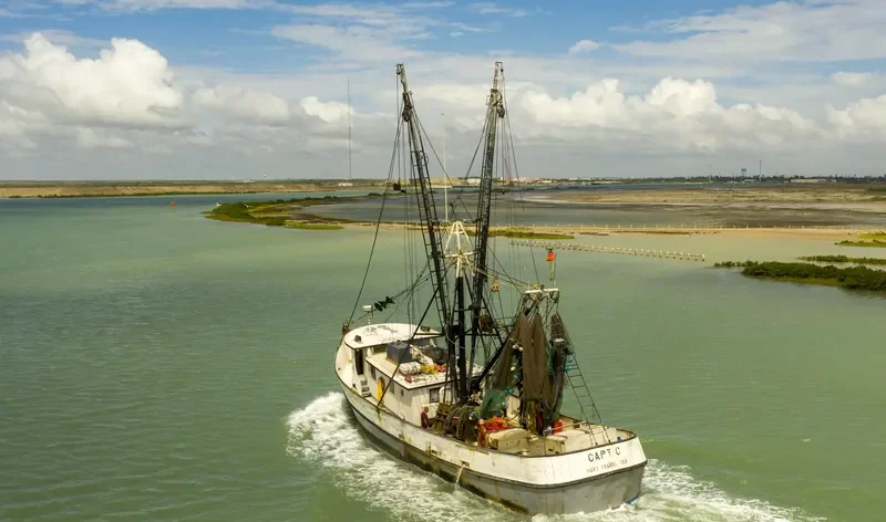 CAPT.C Fishing Vessel IMO 7513238 photo 2