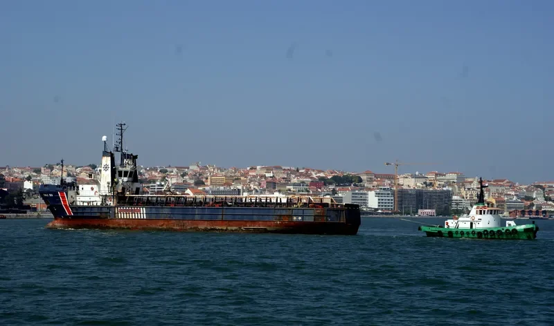 SABLE EXPRESS Offshore Vessel IMO 7516876 photo 3