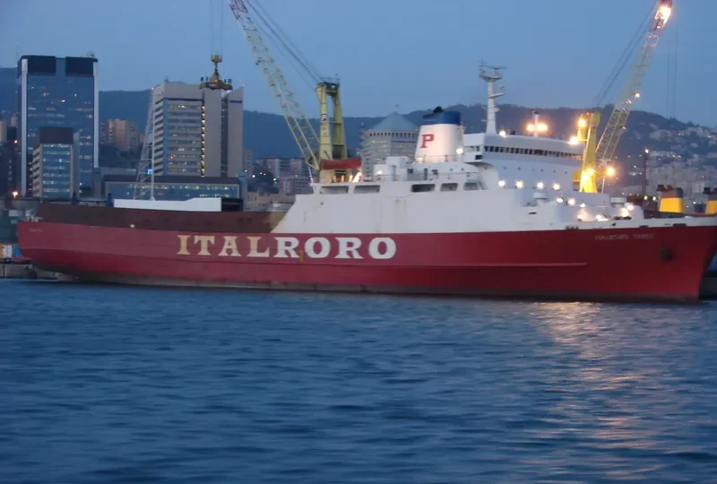 ITALRORO THREE Ro-Ro IMO 7517600 photo 8