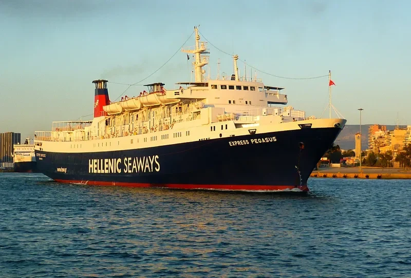 EXPRESS PEGASUS Ro-Ro IMO 7521651 photo 8
