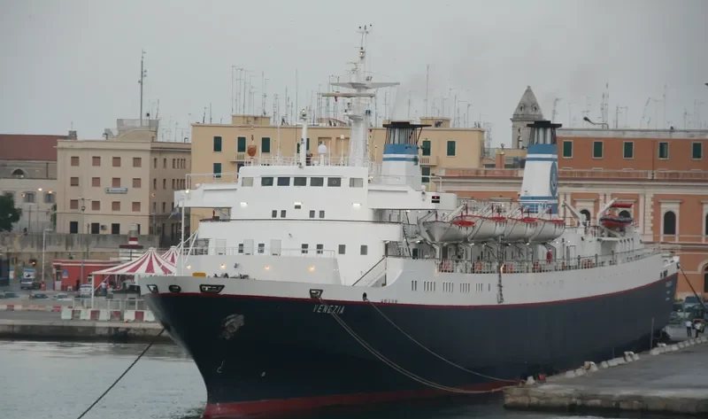 VENEZIA Ro-Ro IMO 7521663 photo 2
