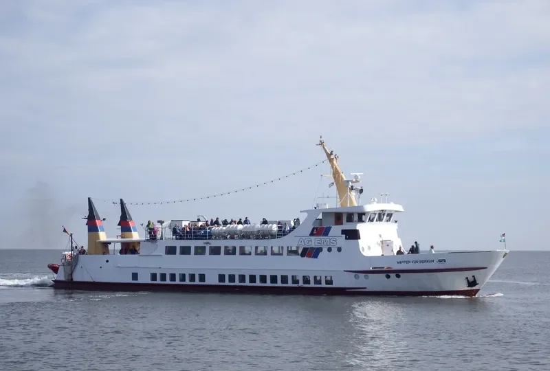 WAPPEN VON BORKUM Passenger Ship IMO 7525918 photo 7