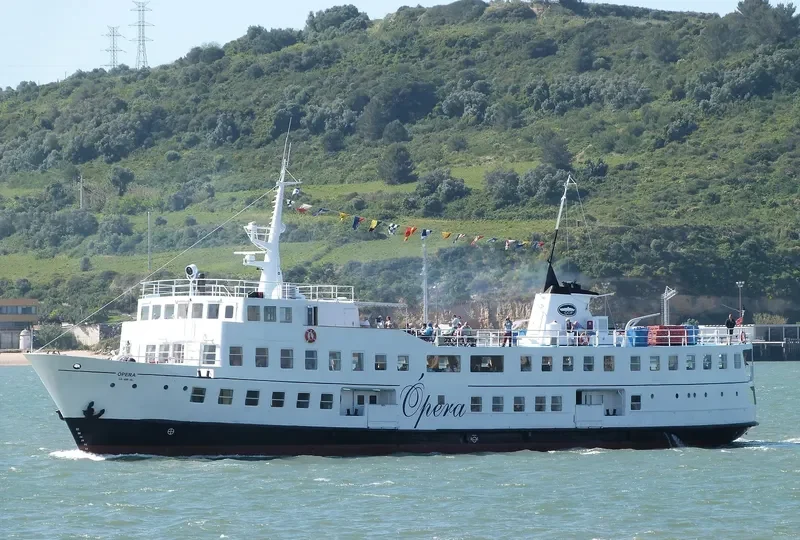 PINHAL NOVO Passenger Ship IMO 7526118 photo 2
