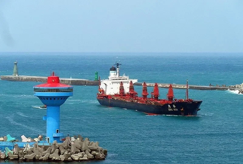 XIN Bulk Carrier IMO 7526168 photo 4