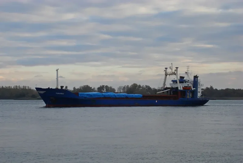 LEADER M General Cargo IMO 7526699 photo 2