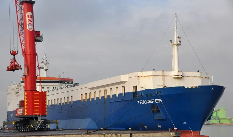 TRANSFER Ro-Ro IMO 7528570 photo 6