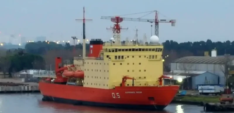 ALMIRANTE IRIZAR General Cargo IMO 7533628