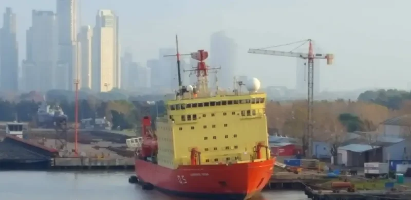ALMIRANTE IRIZAR General Cargo IMO 7533628 photo 2