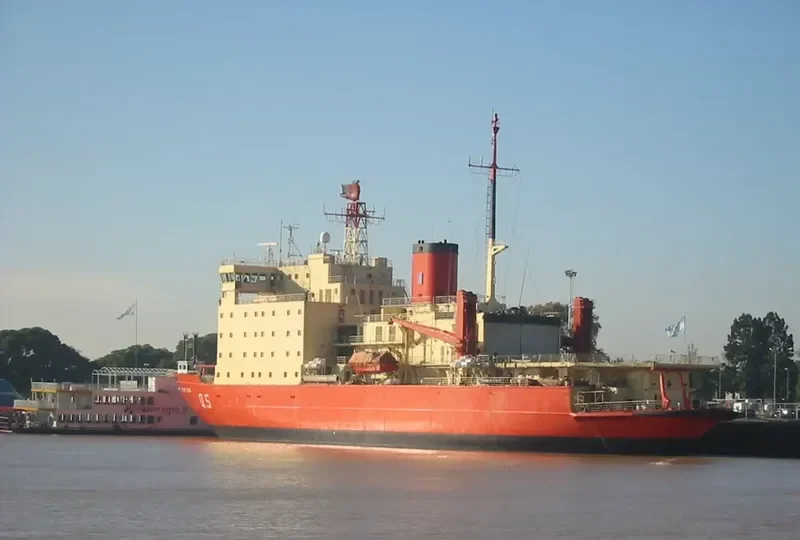 ALMIRANTE IRIZAR General Cargo IMO 7533628 photo 4