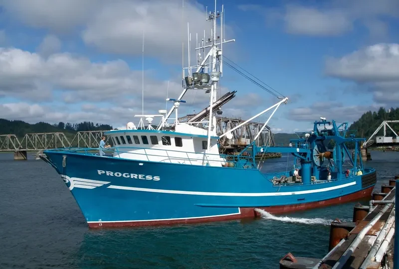 PROGRESS Fishing Vessel IMO 7534323 photo 2