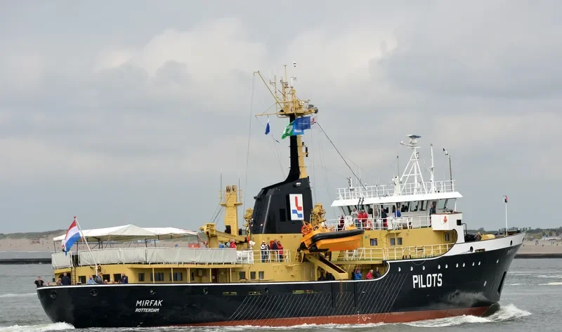 MIRFAK General Cargo IMO 7605677 photo 3