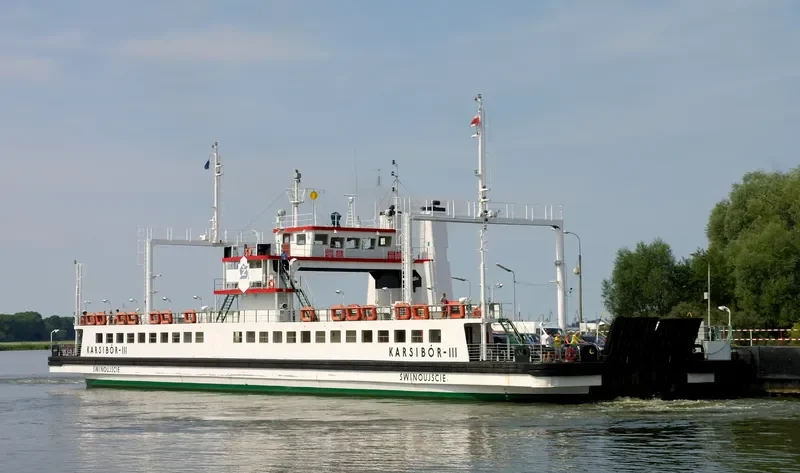 KARSIBOR III Ro-Ro IMO 7606774 photo 4