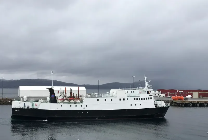 BEQUIA EXPRESS 2 Ro-Ro IMO 7608758 photo 2