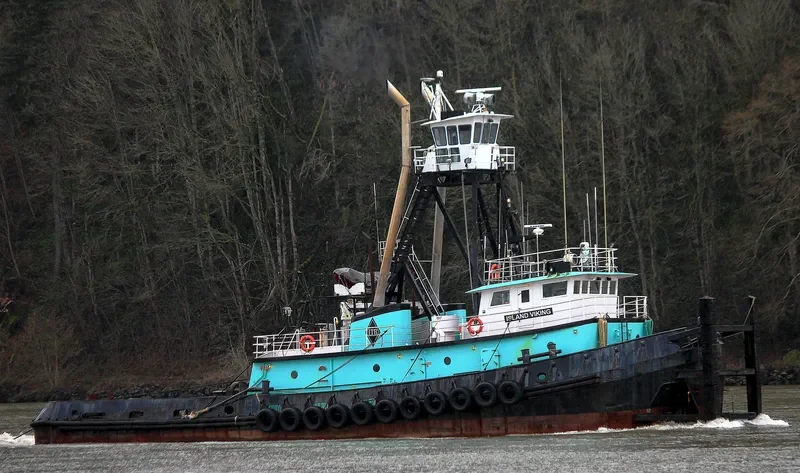 ISLAND VIKING Tug Boat IMO 7609843 photo 5